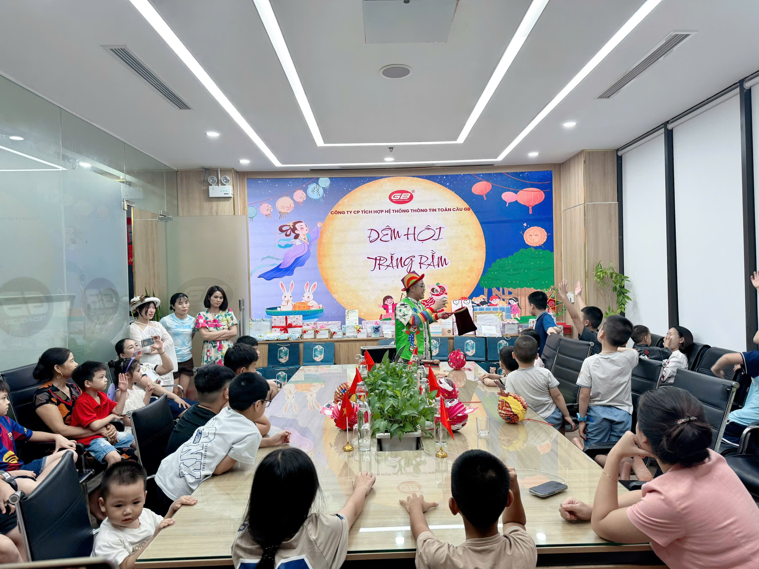 ĐÊM HỘI TRĂNG RẰM 2025 – GẮN KẾT YÊU THƯƠNG
